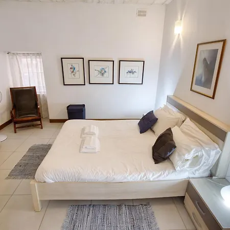 Charming 1br Townhouse Apartment, Old Apartamento *