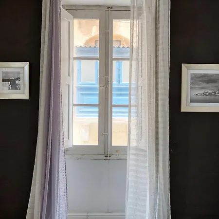 Charming 1br Townhouse Apartment, Old La Valeta